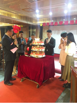 公司5周年慶典晚宴簡報(bào)(圖8)